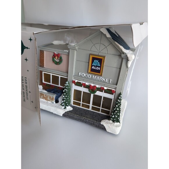 New 2024 Merry Moments Aldi Store Light Up Holiday Christmas Village House - Picture 2 of 7